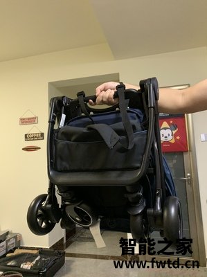 整体分析Joie巧儿宜飞行精灵婴儿车怎么样?深度评测Joie巧儿宜飞行精灵婴儿