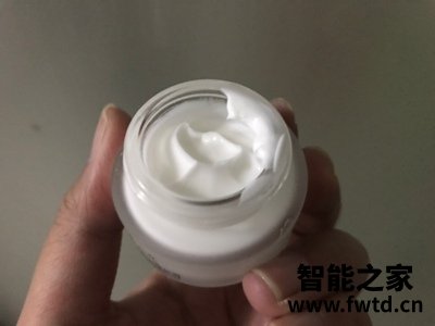 眼霜的作用眼霜哪款好,大宝眼袋霜怎么样 