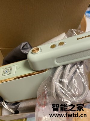 韩国大宇手持挂烫机怎么样?真的很不堪吗,使用一个月揭秘 韩国大宇手持挂烫机怎么样?真的很不堪吗,使用一个月揭秘