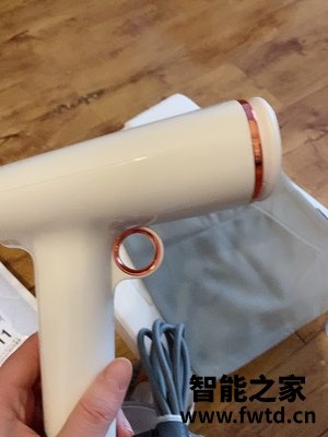 摩飞手持挂烫机好吗?优缺点曝光,不看后悔 摩飞手持挂烫机好吗?优缺点曝光,不看后悔