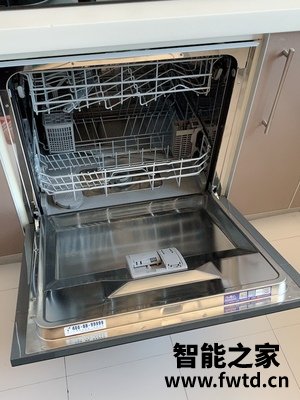 美的RX10Pro和rx10洗碗机区别大么,大家说说选择哪个好! 美的RX10Pro和rx10洗碗机区别大么,大家说说选择哪个好!