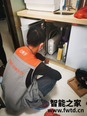 飞利浦UF10超滤净水机怎么样??真实内幕测评！【揭秘大真相