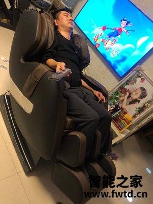 奥佳华og7808和松下EPMA31哪个好，区别都有些什么呢！ 