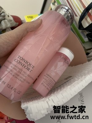 柔肤水使用方法,兰蔻大粉水怎么用 
