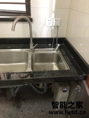 缺点史密斯净水器1200M怎么样,测评一个月后感受!!!【大吐槽