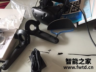 HTC VIVE CE 虚拟现实VR头盔眼镜怎么样？使用七天就后悔？？