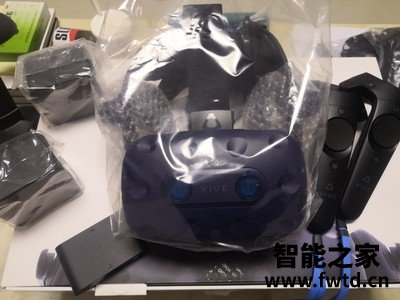 达人分析HTC VIVE Pro Full Kit 2.0 VR头盔眼镜怎么样好用吗？