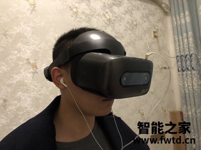 参考：爱奇艺VR 奇遇2PRO一体机怎么样？真的是吹牛的？？