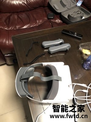 很想知道Pico Neo2 Lite套装VR眼镜一体机怎么样？使用感受遇鬼如何？