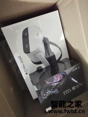 很想知道Pico Neo2 Lite套装VR眼镜一体机怎么样？使用感受遇鬼如何？