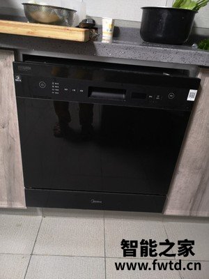 真实参考美的V5洗碗机怎么样？不到一个月开始后悔吗? 