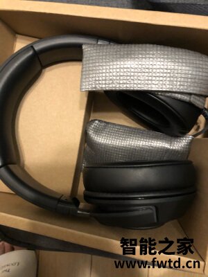 深度分析：雷蛇Razer 北海巨妖耳机哆啦A梦怎么样，使用五个月感受？