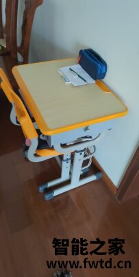 梦多福儿童课桌怎么样?用后两周感受!!【重新评价 梦多福儿童课桌怎么样?用后两周感受!!【重新评价