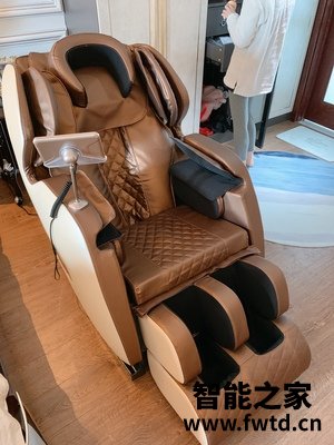 荣泰6880和奥佳华7608区别有什么，都说说选择哪个好些！ 