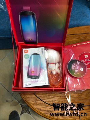 JBL PULSE4音箱怎么样用后两天开始失望了是吗？ 
