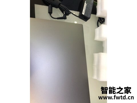 图文对比：联想thinkpade14和荣耀magic14的区别怎么样，选择哪个值，哪个好