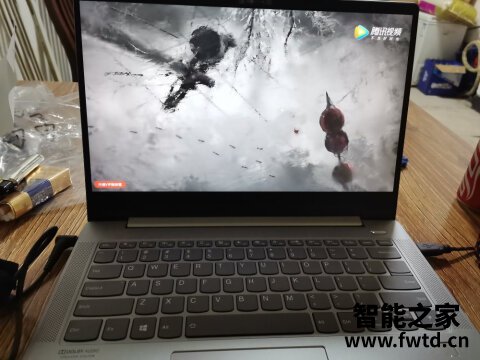 联想thinkpade15和联想小新哪个好啊，区别很小么？用了两星期心得分享！