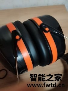 隔音耳罩好用吗,代尔塔隔音耳罩怎么样 