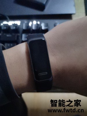 Fitbit Charge 4和Fitbit Charge 3区别是？感受反馈！！ 