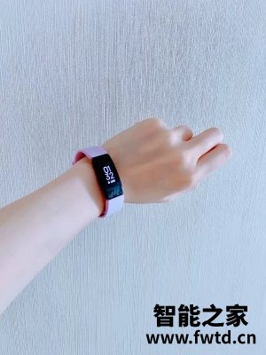 Fitbit Charge 4和Fitbit Charge 3区别是？感受反馈！！ 