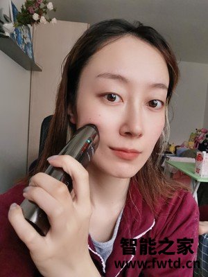 AMIRO时光机射频美容仪大家看一看怎么样?推荐买吗? AMIRO时光机射频美容仪大家看一看怎么样?推荐买吗?