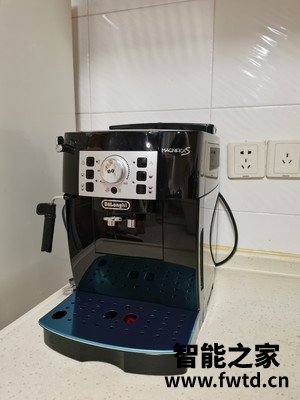 交流真相:德龙 ECAM22.110.B怎么样?听说质量很烂真的吗? 