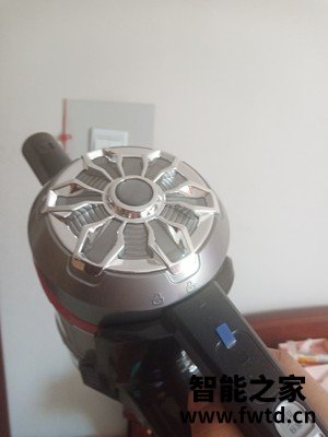 追觅v11和戴森v8区别如何,哪个好?入手三周真相分享! 追觅v11和戴森v8区别如何,哪个好?入手三周真相分享!