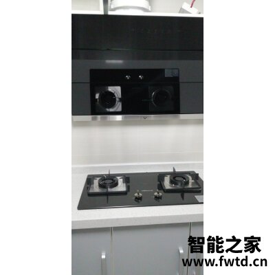 老板27a2和25x1哪个好？到手感觉区别大吗！【性价比高！】！