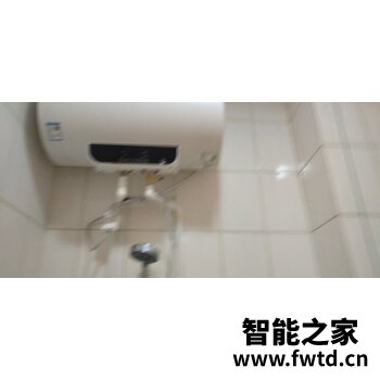 感受使用：能率JSQ31-M4燃气热水器怎么样？感觉真的不行吗！！！ 