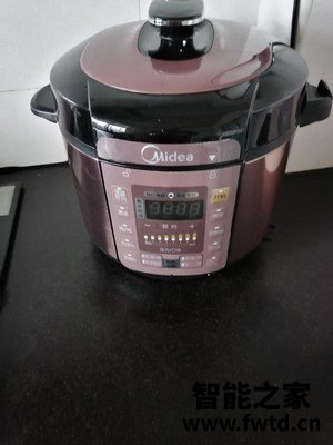 网友评价美的yl50simple101和WQC50A5电压力锅?应该怎么样选择 网友评价美的yl50simple101和WQC50A5电压力锅?应该怎么样选择
