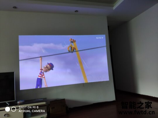 优缺点知道：腾讯极光投影仪T6和腾讯极光T5有什么区别？看这篇评测文章就够
