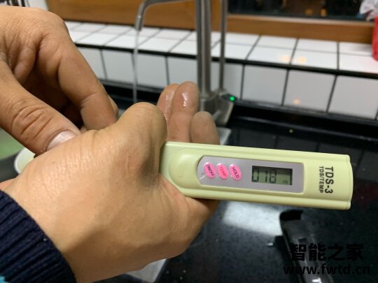 安吉尔净水器x6与v6哪个好？优缺点有哪些？ 