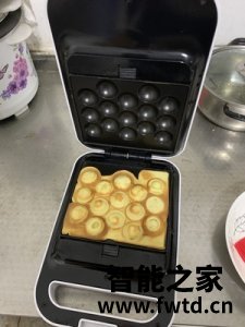 面包机制作面包方法,小宇青年三明治机早餐机好用吗 