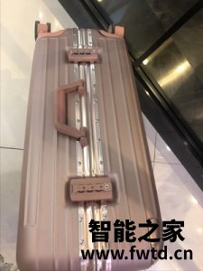 拉杆箱什么牌子好,alloy行李箱和花花公子拉杆箱哪个好 