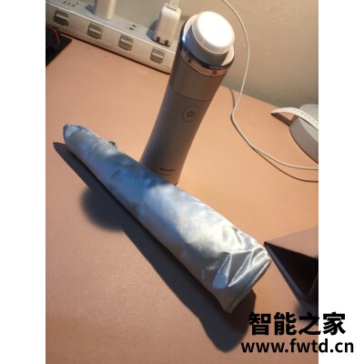 雅萌红光bloom和宙斯5代有什么区别,选择哪个值,哪个好! 雅萌红光bloom和宙斯5代有什么区别,选择哪个值,哪个好!