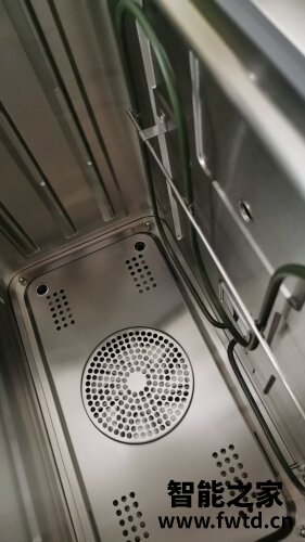 口碑实情分析华帝i23009和老板c973x有什么不同？哪个更合适