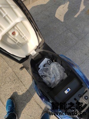 绿驹电动车YOU-8全方位暴力评测,不看后悔 绿驹电动车YOU-8全方位暴力评测,不看后悔