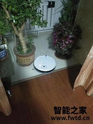 科沃斯N8pro和T8哪个好些，区别很大么？感觉如何 