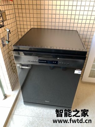 华帝e5洗碗机和v6比较哪个好?大家可能不知的秘密 华帝e5洗碗机和v6比较哪个好?大家可能不知的秘密