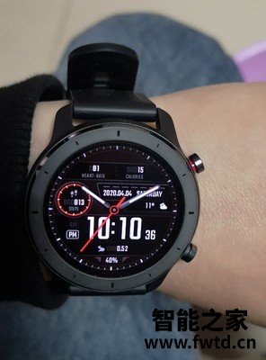 华为HUAWEIGT 2 Pro ECG和GT 2 Pro区别有什么，入手哪个好怎么选 