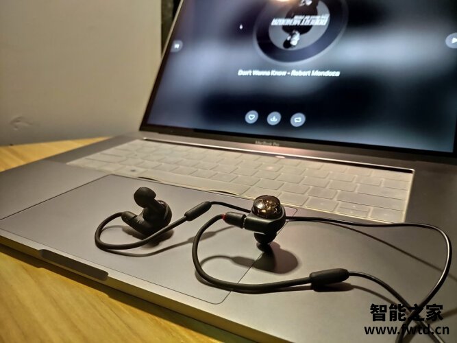 口碑剖析实情铁三角athe40和森海ie40pro哪款更好？应该怎么样选择