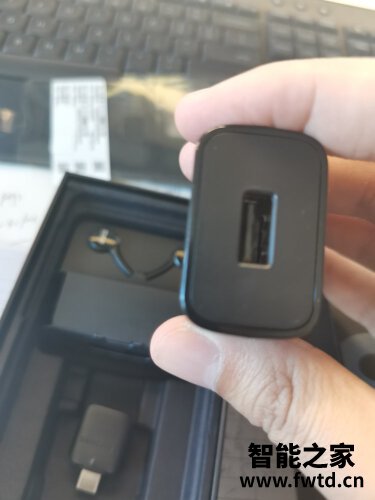 「深度评测」三星galaxy s10和galaxy10+的区别？哪个更合适
