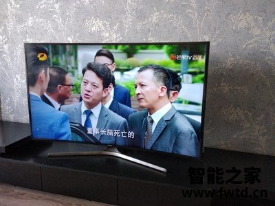 海信65e5f和TCL65Q10的区别，大家怎么选择哪个好! 
