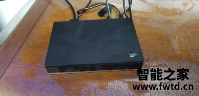 腾讯极光盒子3pro和泰捷we40哪个好些，使用感受区别如何 