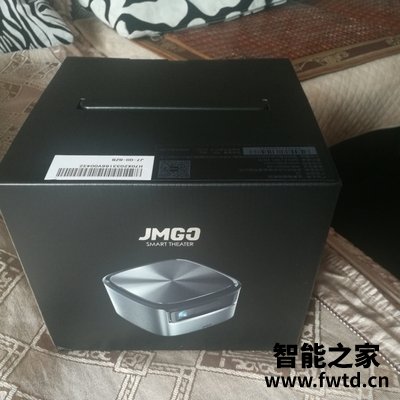 老铁带路极米投影仪H3S怎么样？评测分析感觉好不好！ 