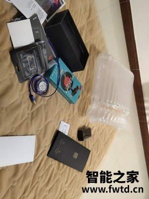 对比：哪个好rog游戏手机5和红魔6的区别大不大？全面解析! 