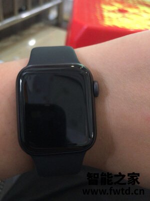 咨询求助Apple Watch Series 6和Apple Watch SE哪个好什么区别?真实内幕大 咨询求助Apple Watch Series 6和Apple Watch SE哪个好什么区别?真实内幕大