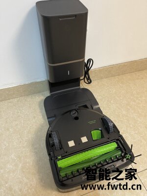 质量反馈评测iRobot s9+扫地机器人和iRobot Braava381哪个好什么区别？入手