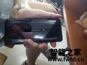 红魔6和红魔6Pro哪个好什么区别真实使用感受,优缺点评测揭露 红魔6和红魔6Pro哪个好什么区别真实使用感受,优缺点评测揭露