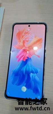 OPPO Reno4 Pro和vivo X60哪个好什么区别质量评测揭秘,不看肯定后悔 OPPO Reno4 Pro和vivo X60哪个好什么区别质量评测揭秘,不看肯定后悔